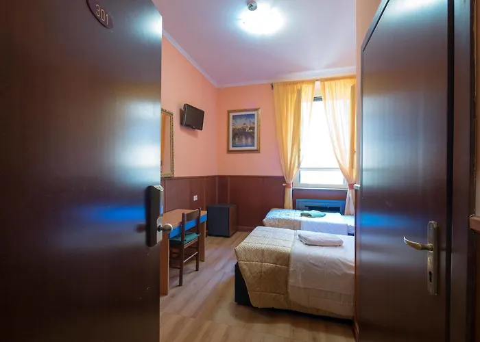 Alessandro Downtown & Bar Hostel Rome